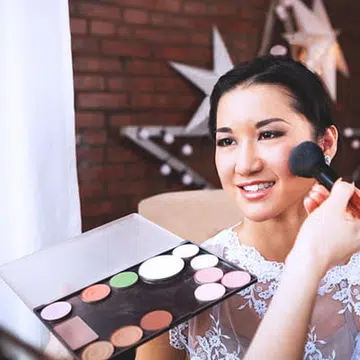  Monolids to dark eye circles: 12 fab makeup tips for Asian brides thumbnail