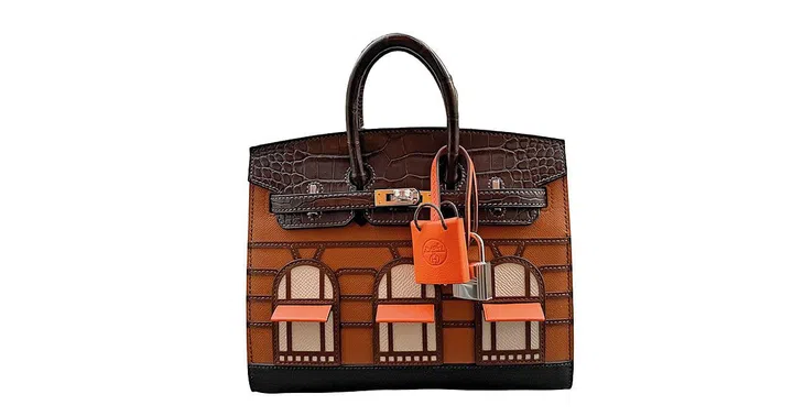 An Hermès Birkin Faubourg bag was sold on Vestiaire for 158,000 euros.
