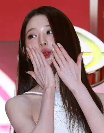 Jang Won Young