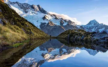 sealy-tarns_rect_1