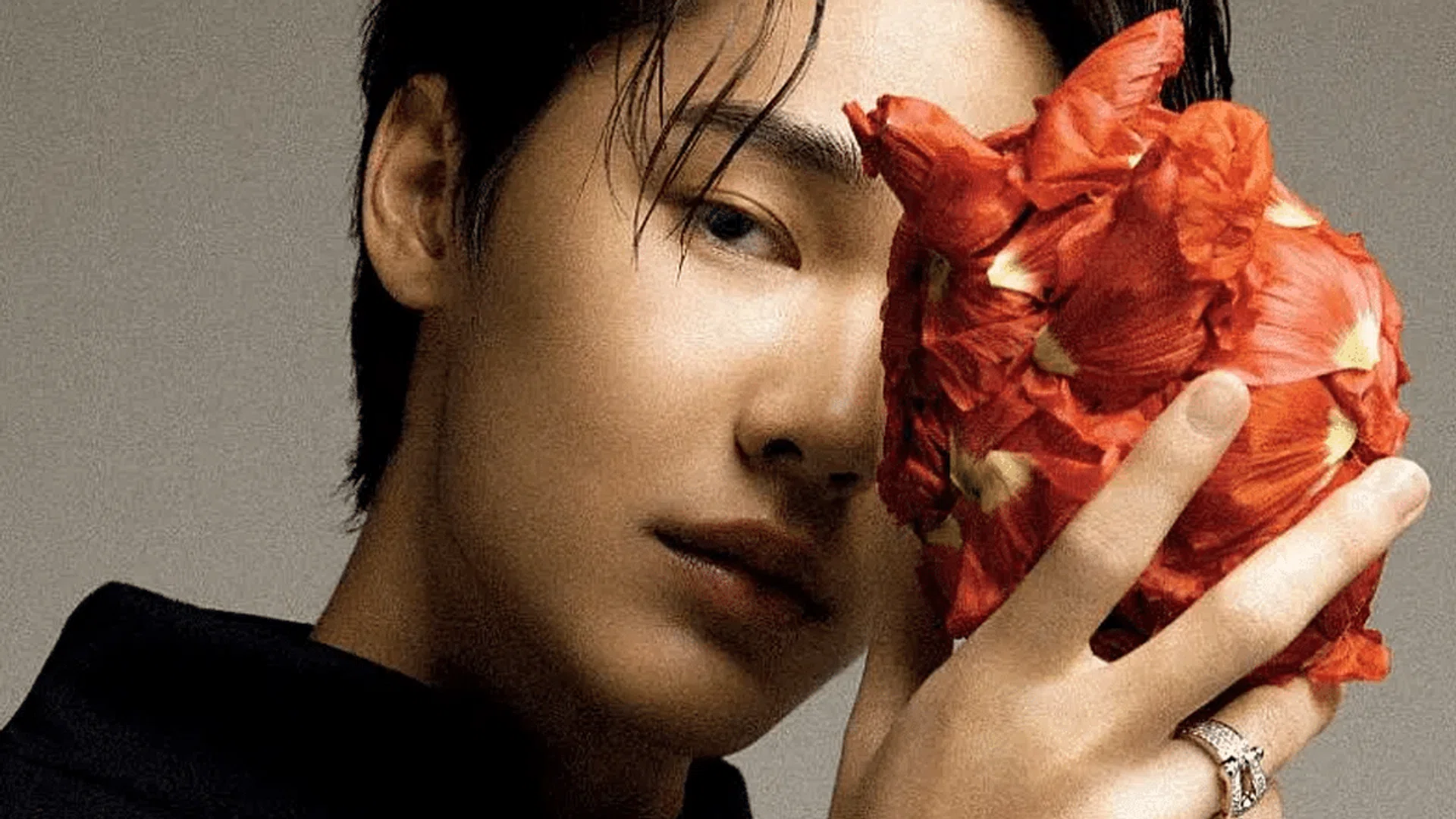 Coat, Bottega Veneta. Bracelet; ring, FRED. Photo: Zhang Minhua and Jeremy Kieran / Telescope Studios
