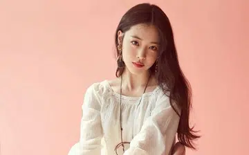 sulli, korean celebrities, k-pop, suicide