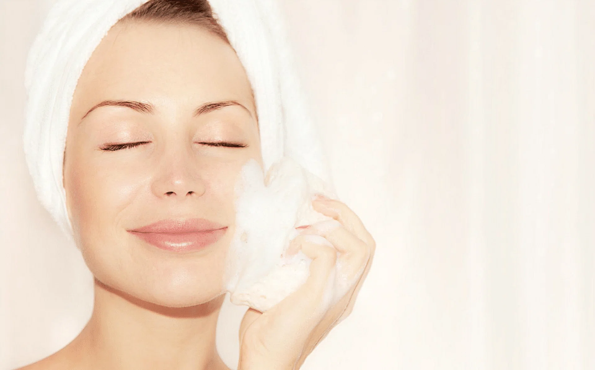 6 gentle face cleansers suitable for sensitive skin