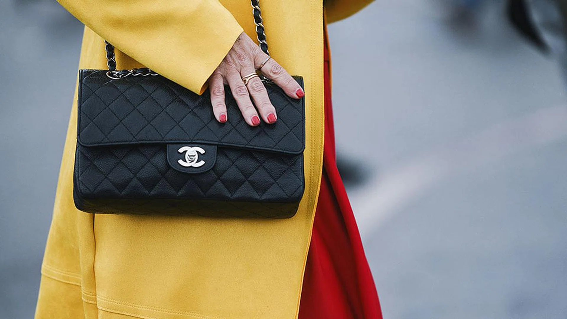 chanel handbag banner