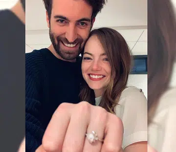 emma_stone_egaged_snl_producer_pearl_engagement_ring