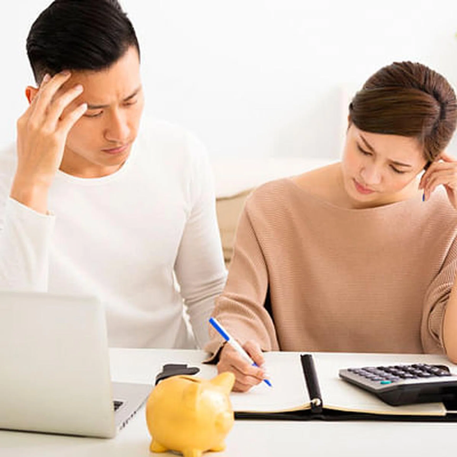 Money management in a marriage - 5 things couples should note thumbnail