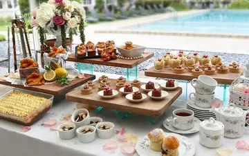 lespresso_victorian_english_afternoon_tea_group_shot