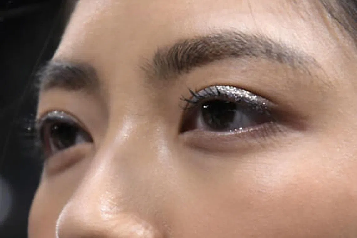 How to get fuller and healthier brows, pronto - Her World Singapore ...