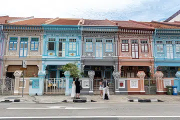 Tourists at Peranakan houses in Singapore, Katong-Joo Chiat, Koon Seng Road,. (Photo by: ruelleruelle/UCG/Universal Images Group via Getty Images)