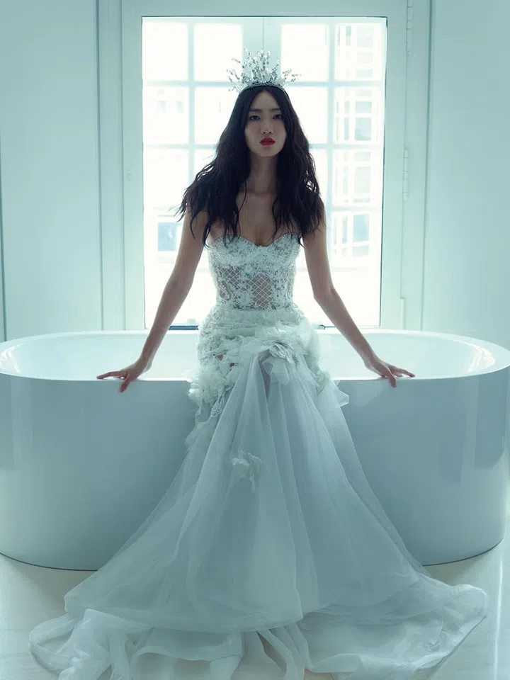 Timeless Beauty, HerWorld Brides LUXE April 2019- September 2019 Issue.
Art Direction: Steve Thio
Photography: Joel Low