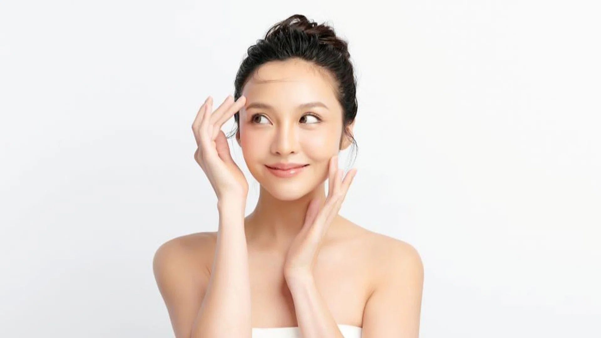 Young woman beauty treatment
