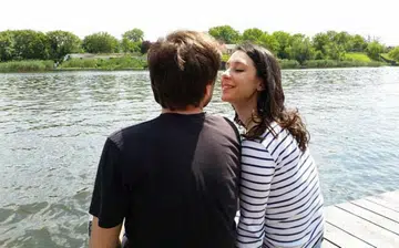 r10-secrets-of-happy-couples-you-need-to-know_8