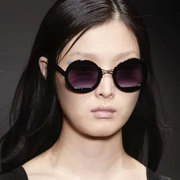 wear sunglasses to protect your eyes eye care eye health THUMBNAIL