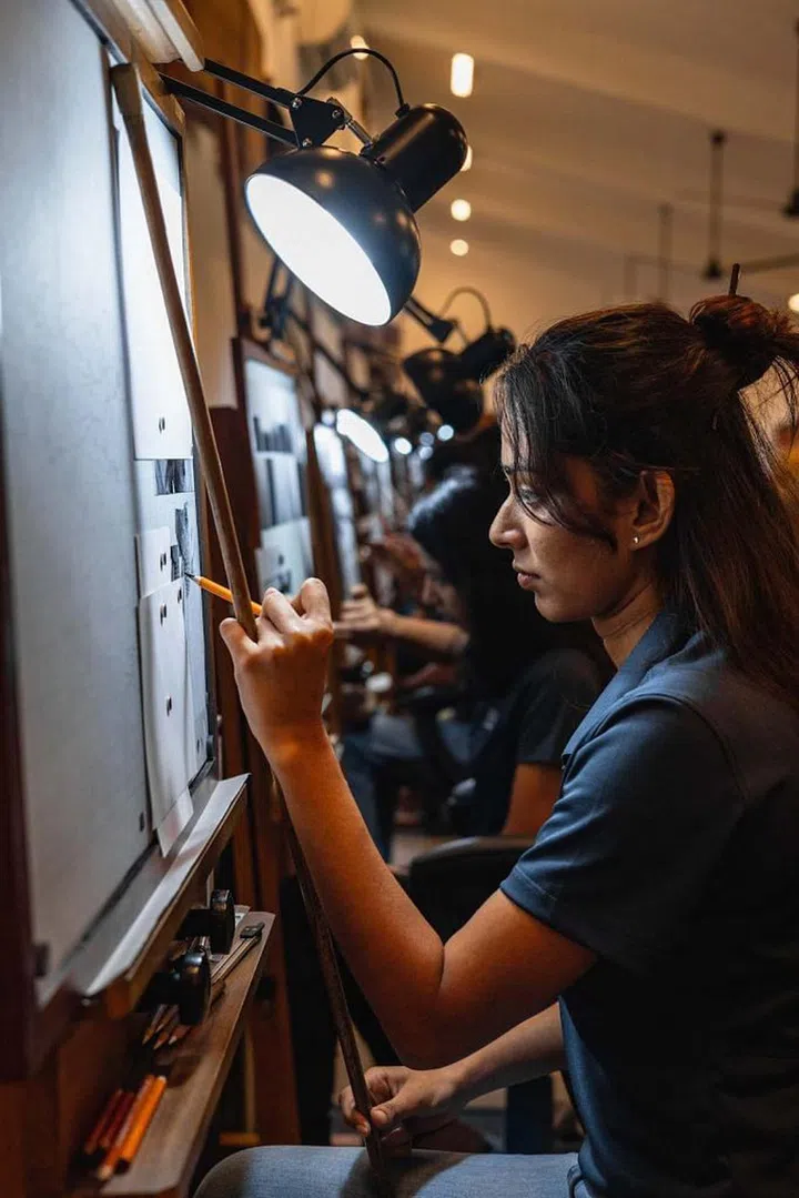 Students working on their craft at the ANI Art Academy. (Photo: ANI Sri Lanka)