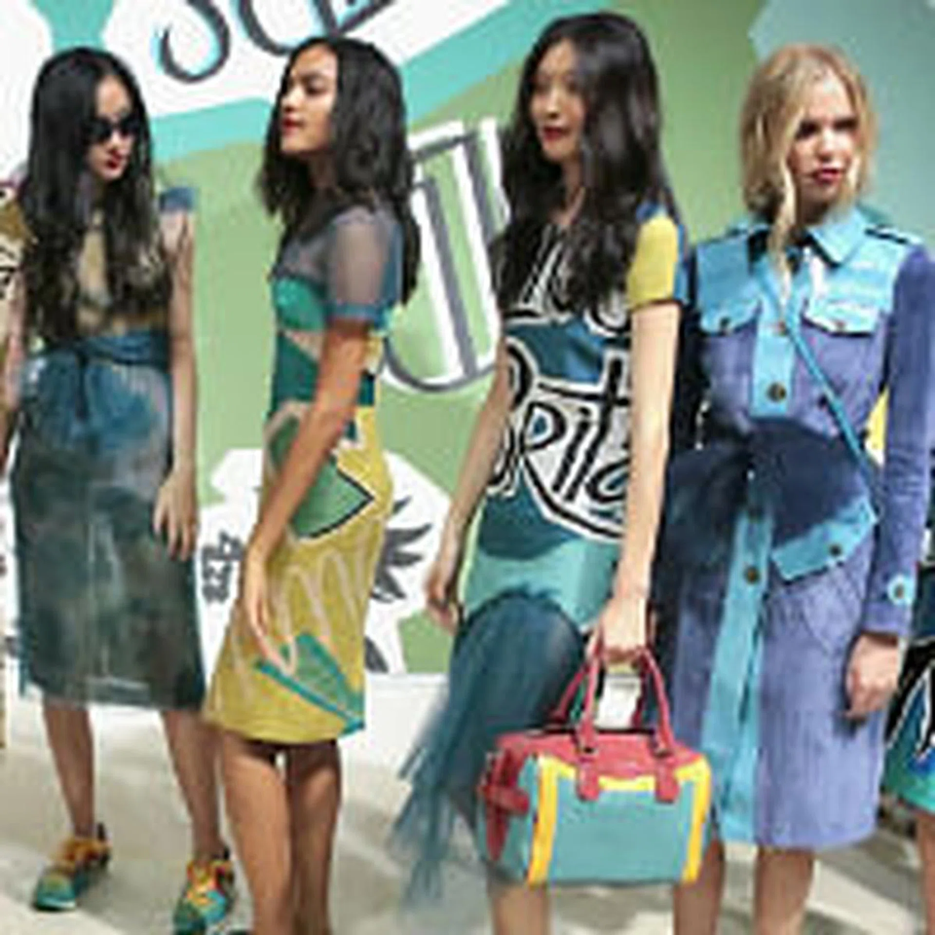 Burberry SS2015 200.jpg