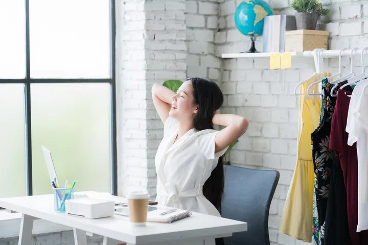 Sellers of clothing online Relaxing from work