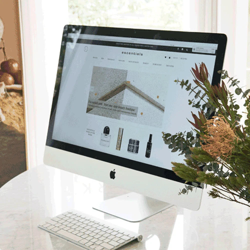 Escentials online singapore - luxury candles perfumes beauty byredo diptyque by terry drgl verso