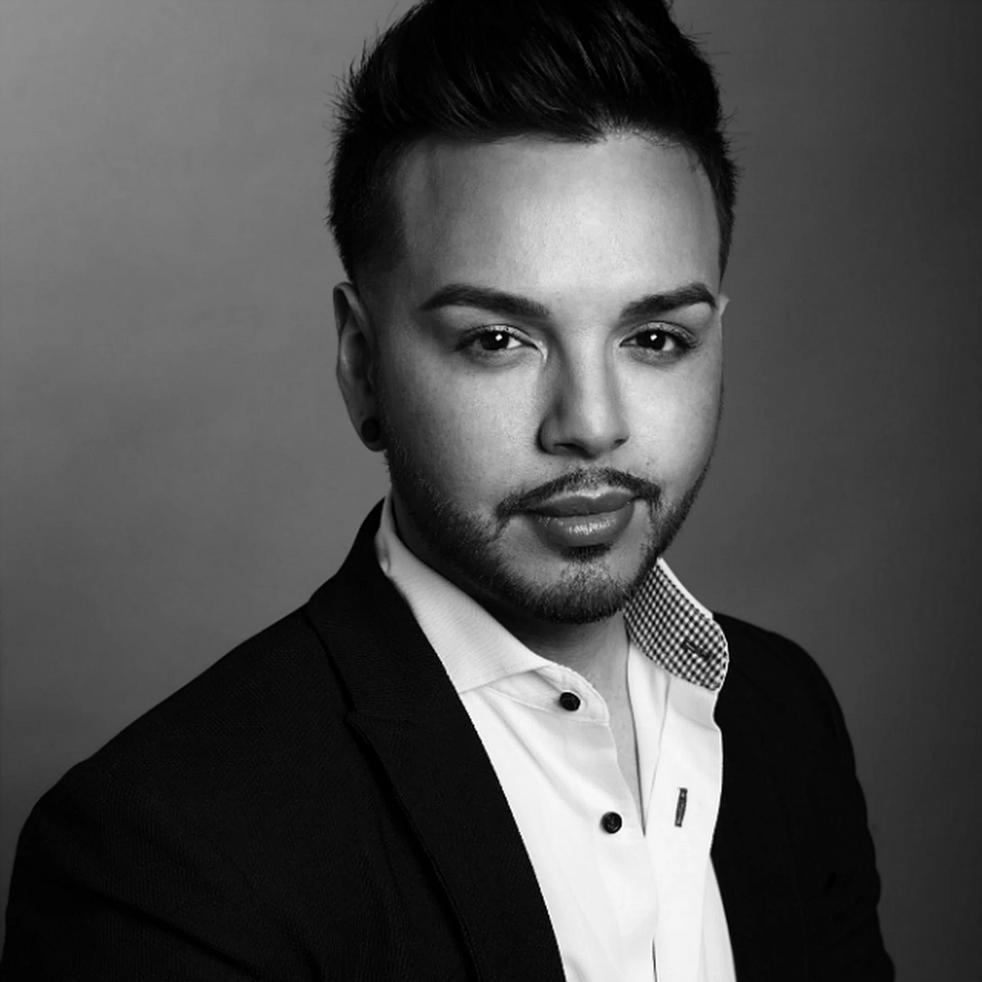 marc_jacobs_beauty_gilbert_soliz_profile_photo_t