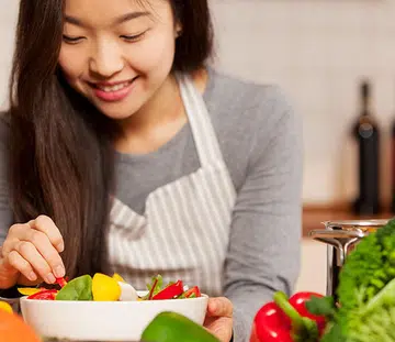 What’s the deal with veganism, intermittent fasting and clean eating?
