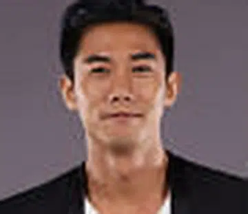 5 minutes with Desmond Tan