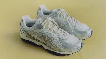 New Balance 204L | best sneakers to wear all year round