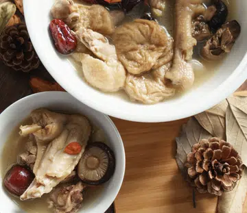 healthy nutritious chicken confinement meal soup