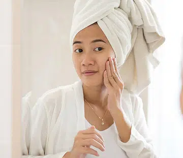 Is It Okay To Wear Makeup If I Have Acne? A Korean Derm Weighs In On Often Googled Skin Concerns