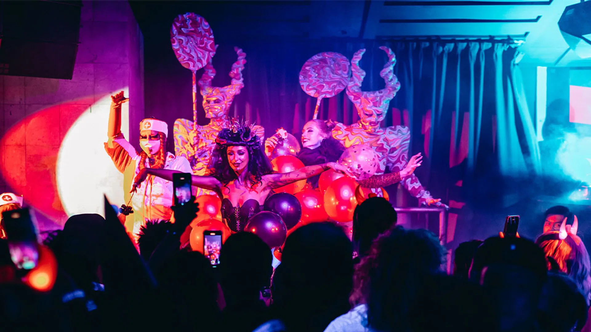 halloween party ce lai vi cirque le soir | halloween themed events in singapore
