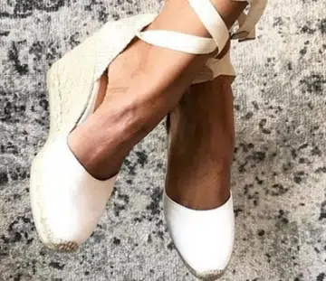 Summer fashion staple: long live the espadrilles