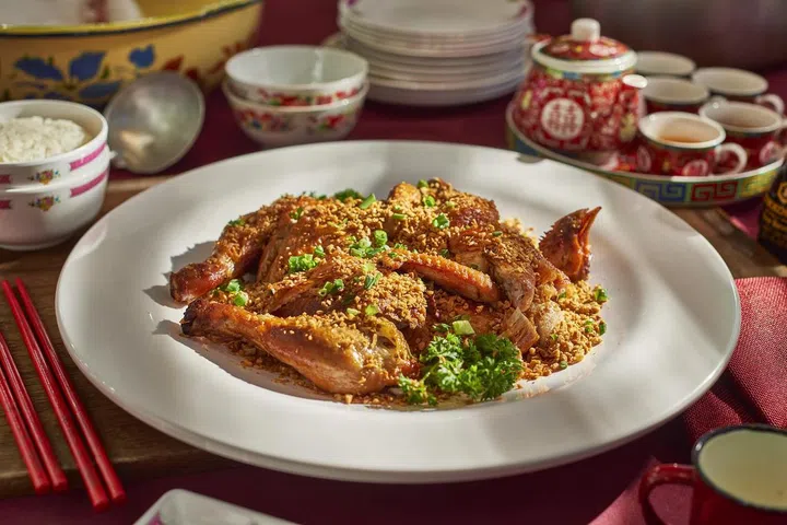 Temple Street Crispy Roast Chicken is one of the dishes offered at the a la carte lunch buffet at Hey Kee HK Seafood.