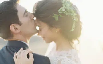 kissing_wedding_portraits