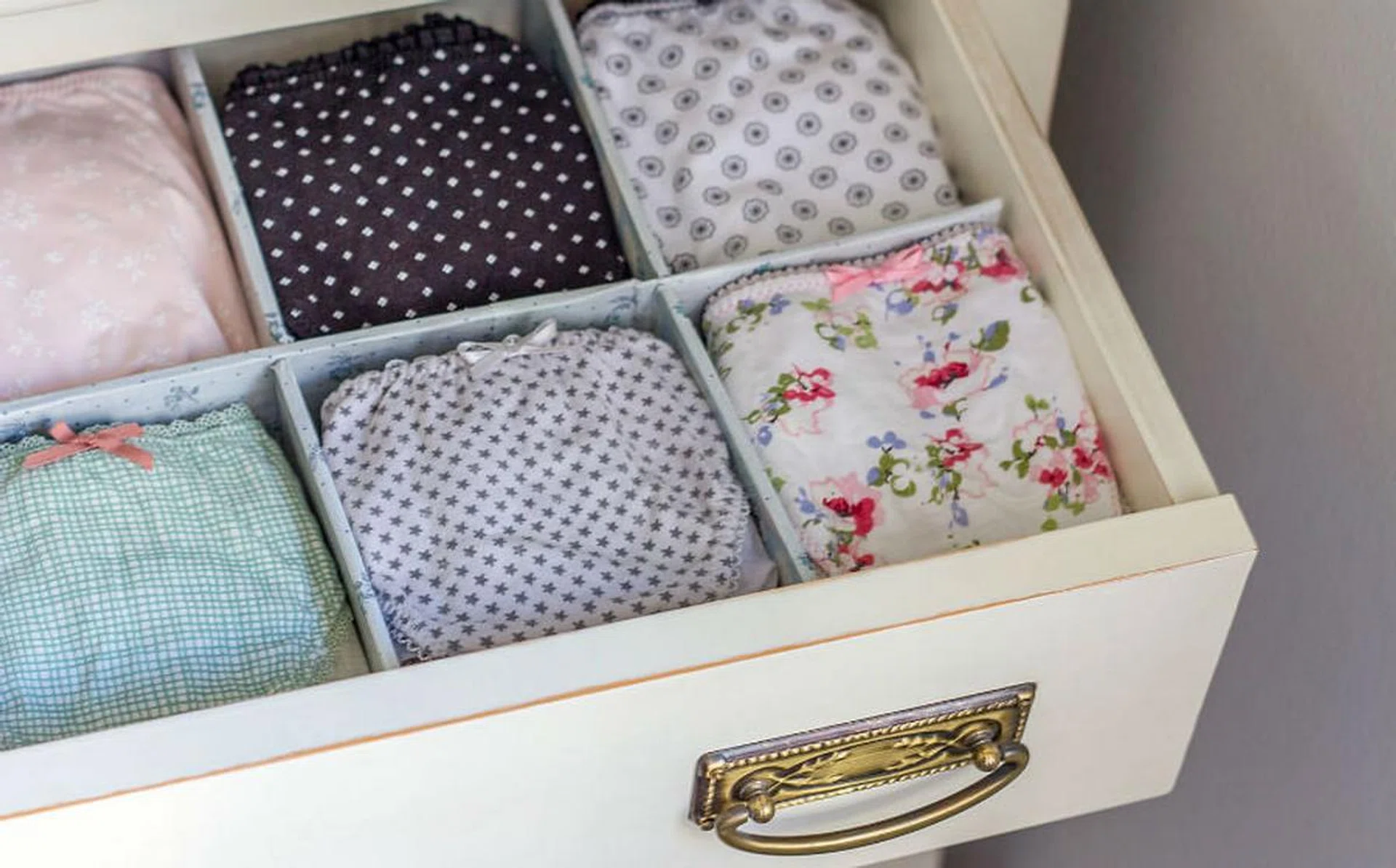 01_right_underwear_outfit