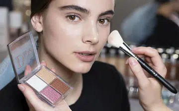 professional_makeup_line_for_everyday_woman_dior_backstage_900px
