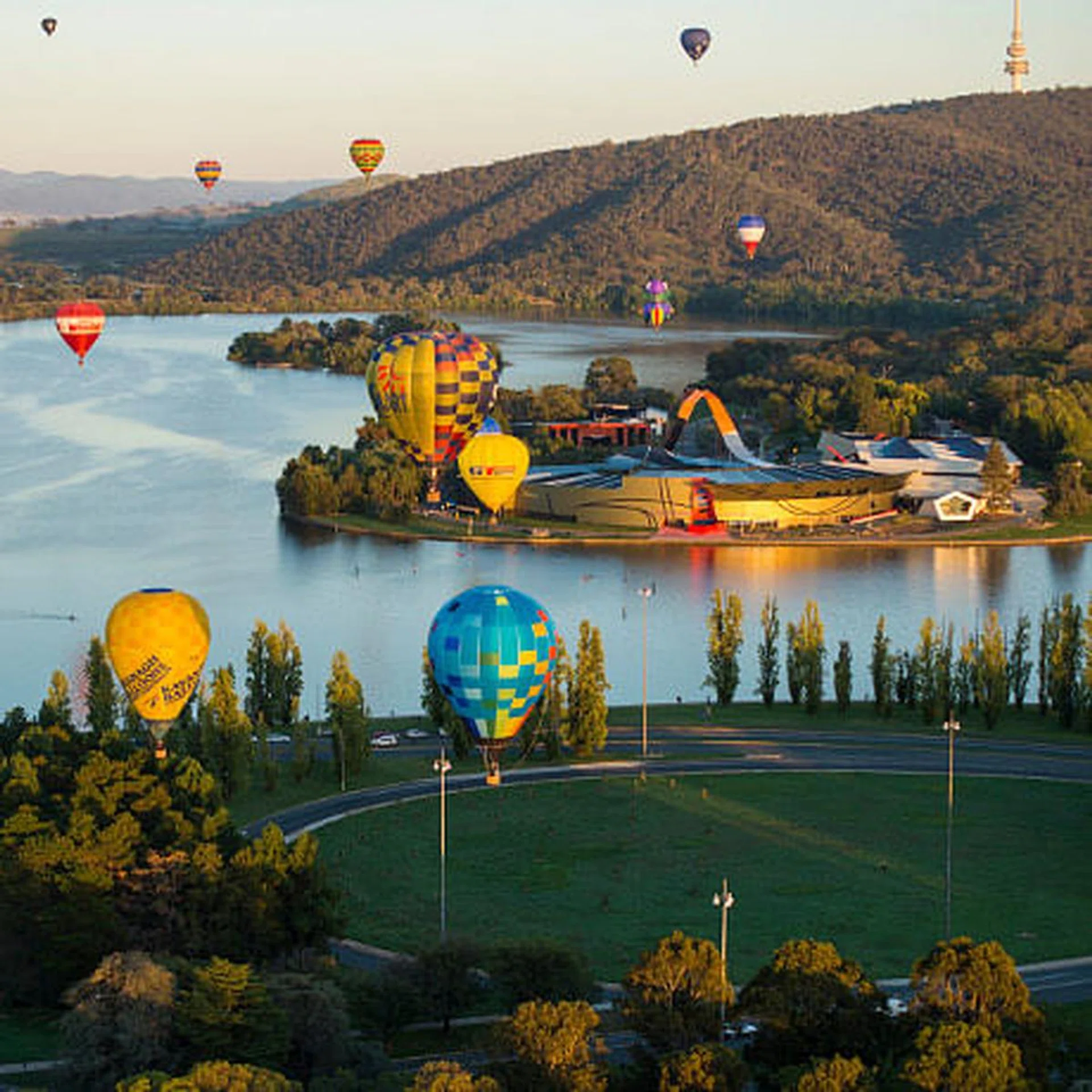 Canberra Balloon Spectacular
