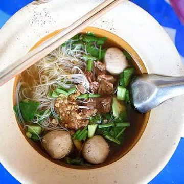 beef_noodles_nirat_makjantuk_-_t