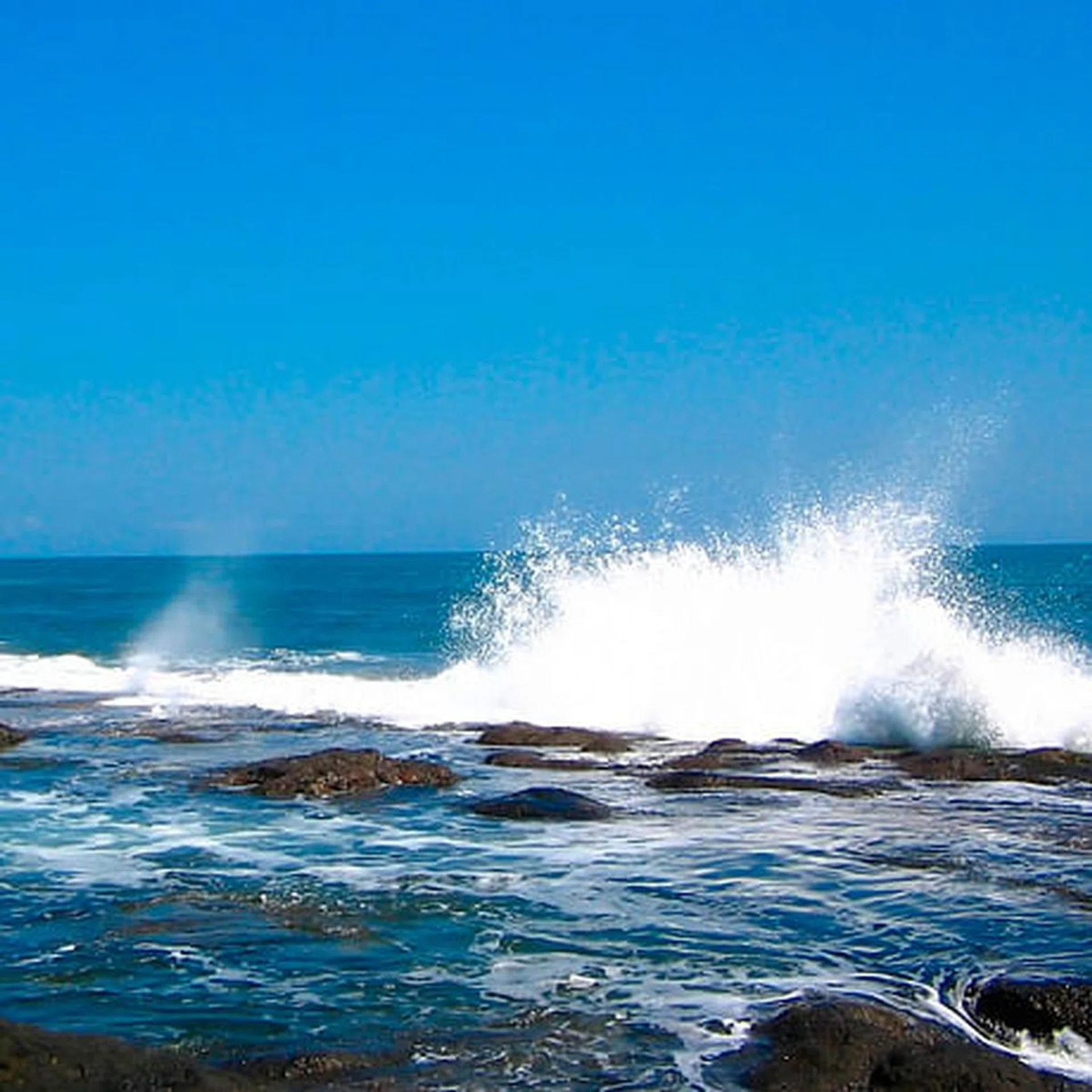 coastline-indonesia-1396821-1280x960thumb