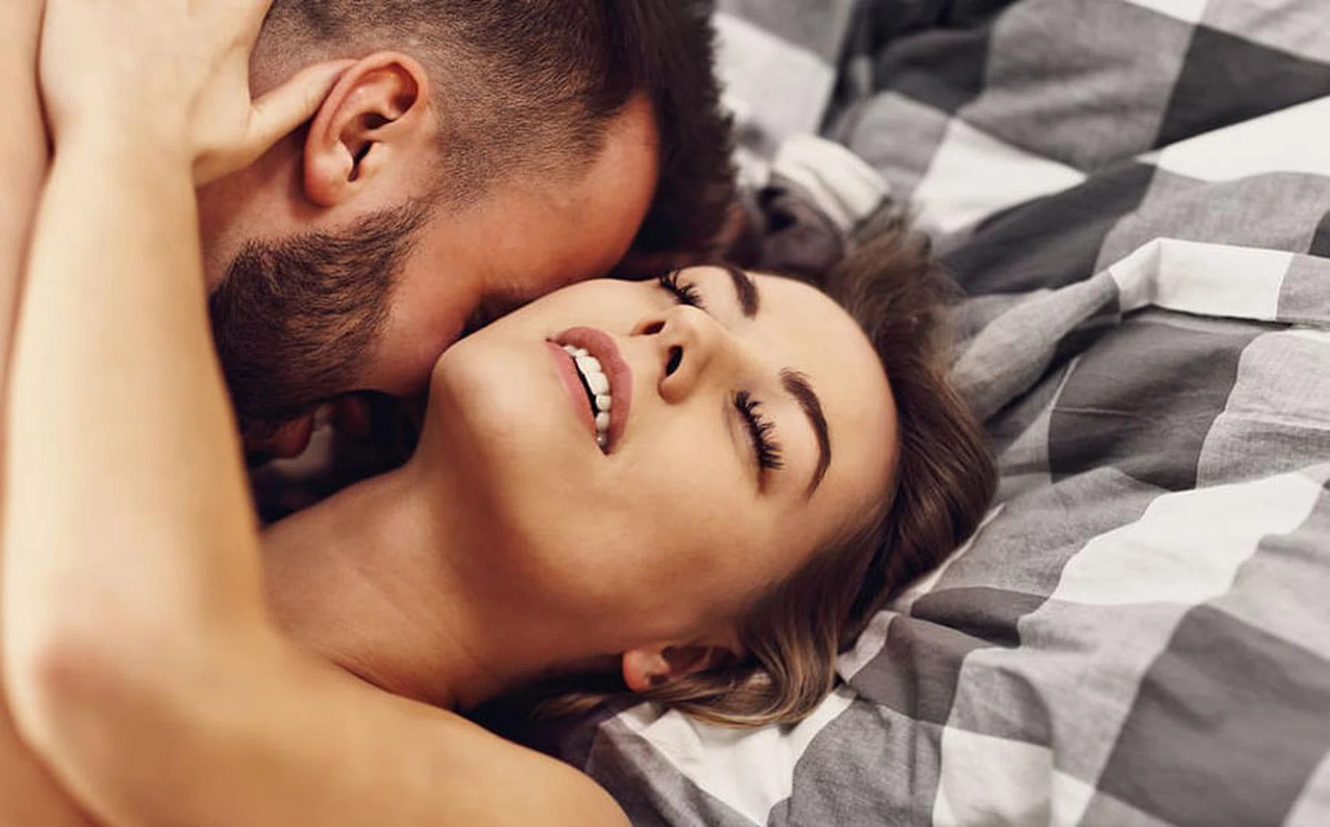 awkward_sex_questions_900x560