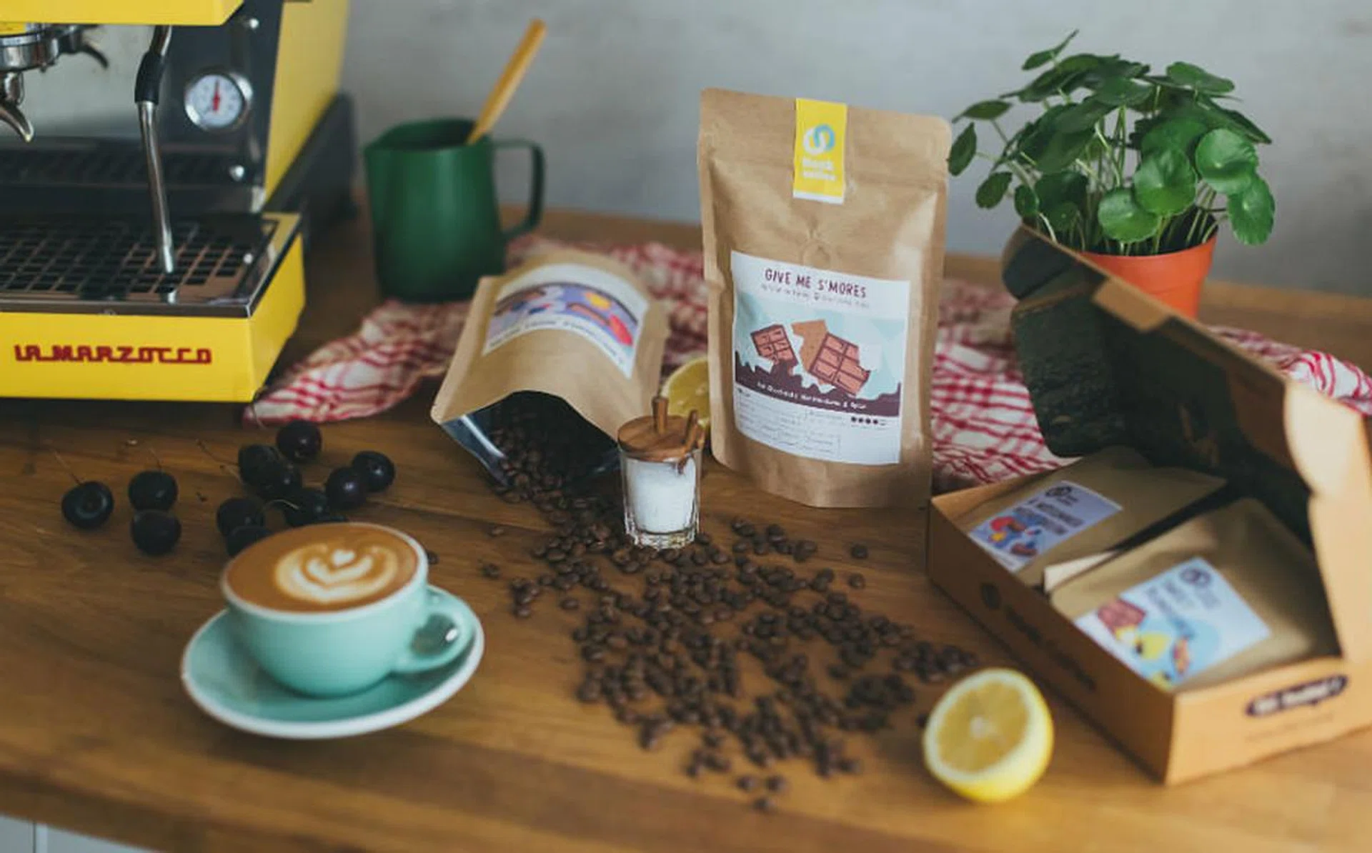 01_convenient_lazy_girl_guide_hook_coffee