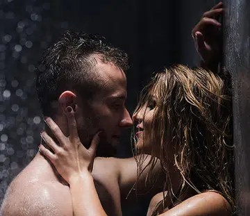sex_positions_in_the_shower_hdb_flat_900x560