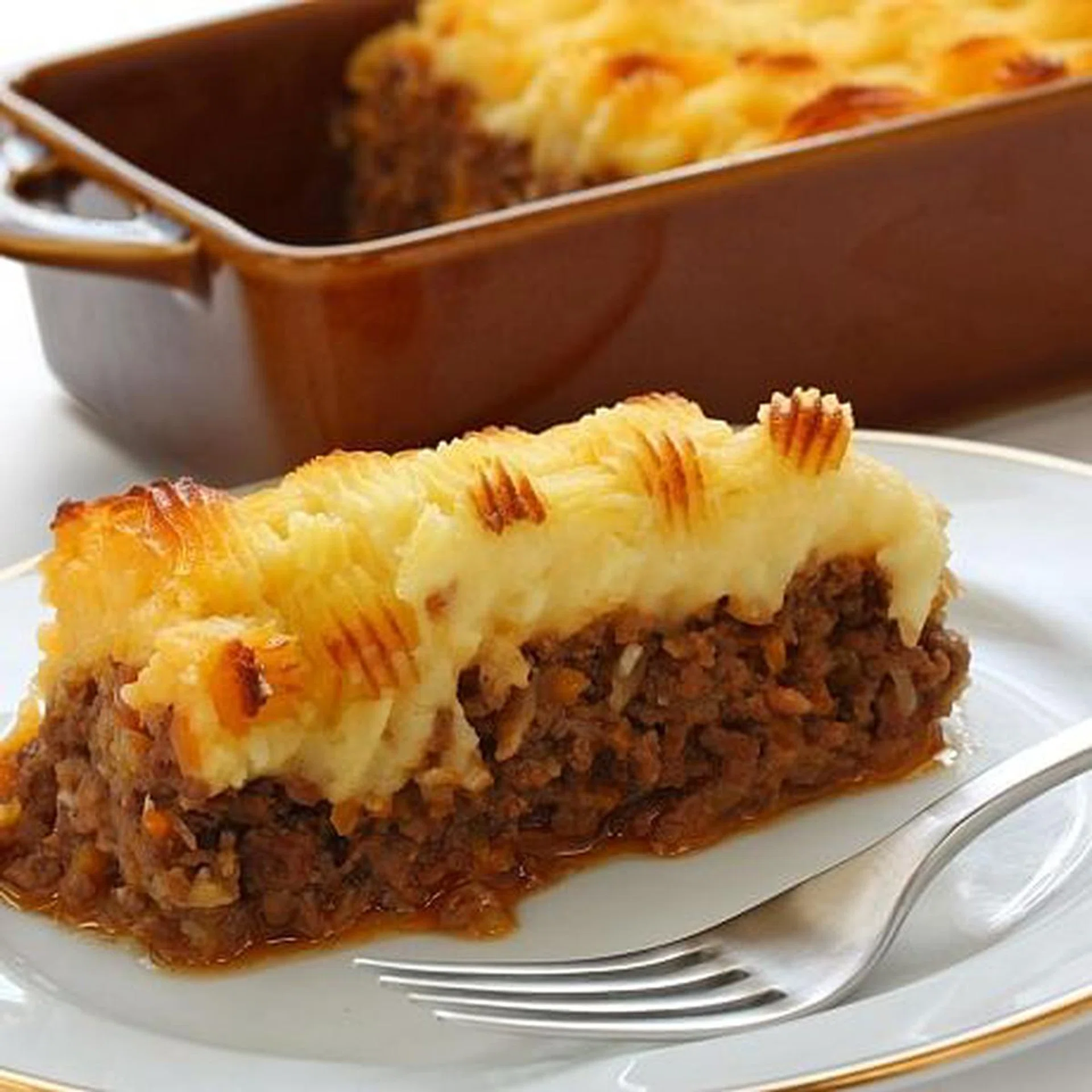 VIDEO RECIPE: Make this easy beef rendang shepherd's pie for your Christmas party