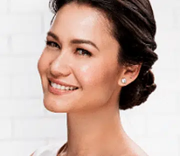 T Eunice Olsen for Free In My Skin Physiogel campaign.png