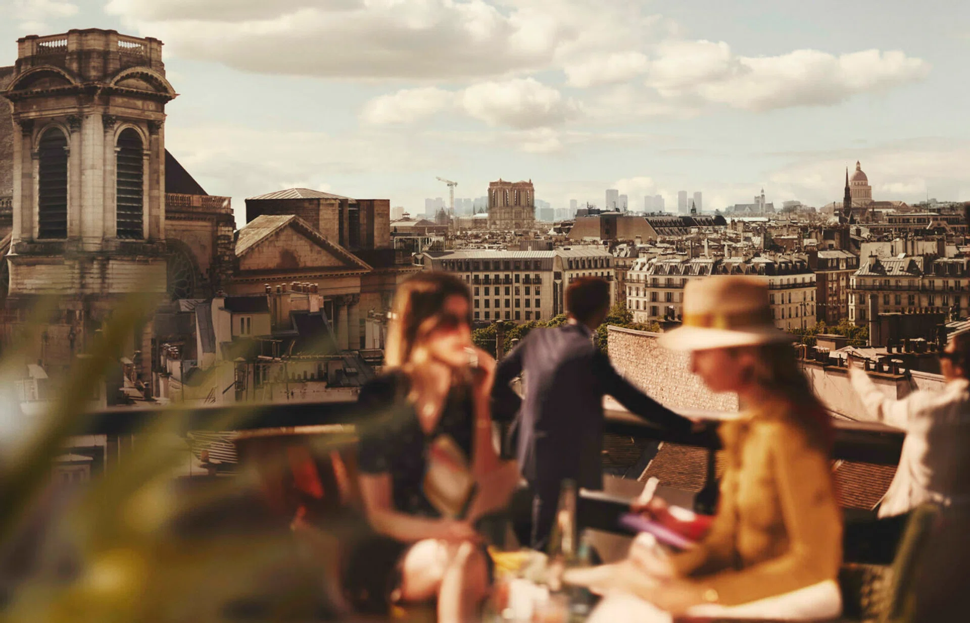 roof paris restaurant beautiful skyline