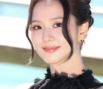 Blackpink Jisoo makeup