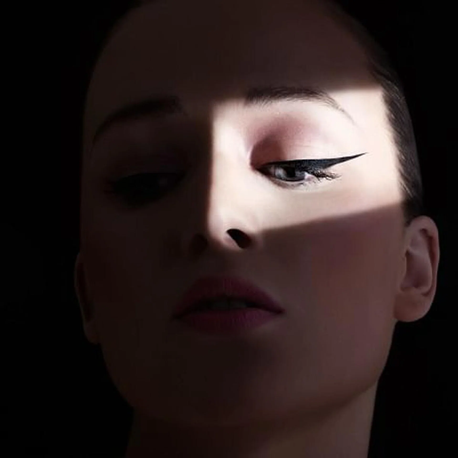 best waterproof eyeliners singapore - thumb