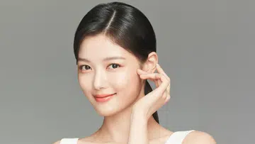 How to ease into retinol in your 20s Laneige Perfect Renew Kim Yoo Jung (2)