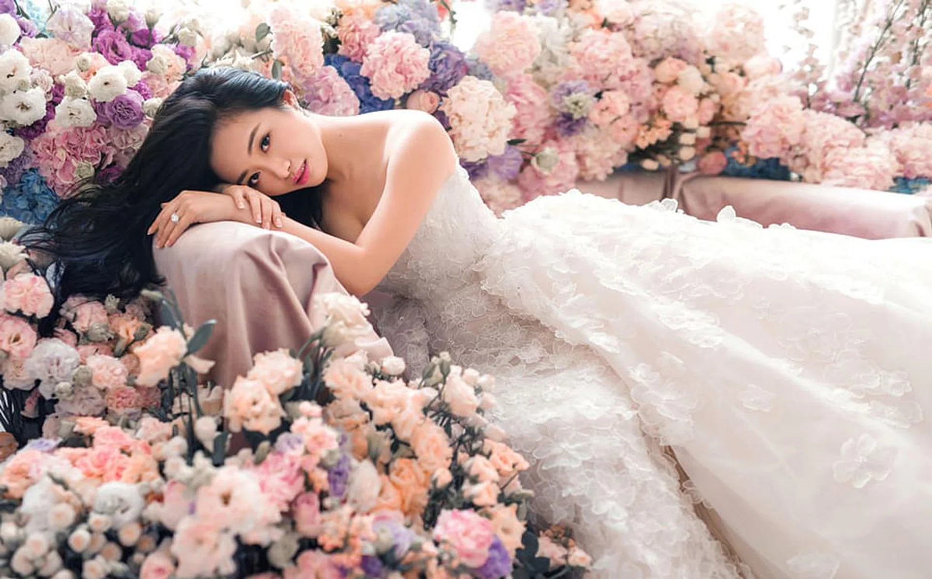 floral_wedding_portraits_singapore_900x560