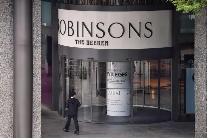 On Dec 16, 2020, Robinsons closed its flagship store at The Heeren
