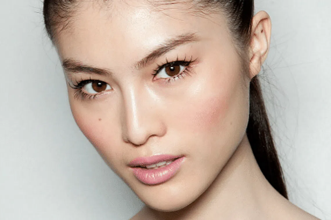 5 multi-purpose lip and cheek tints every working woman must own - Her ...