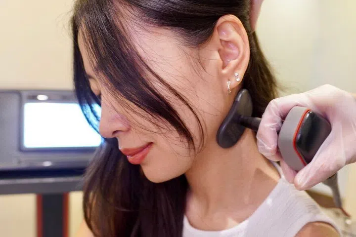 Svenson treatment for hair thinning, scalp therapy, hair growth