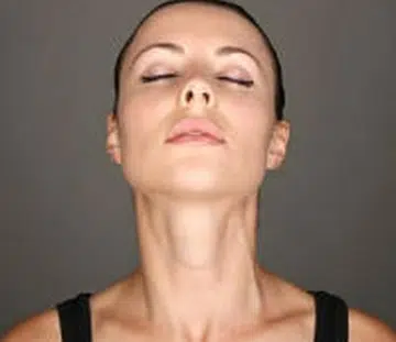 4 facial yoga video tutorials to keep you looking youthful